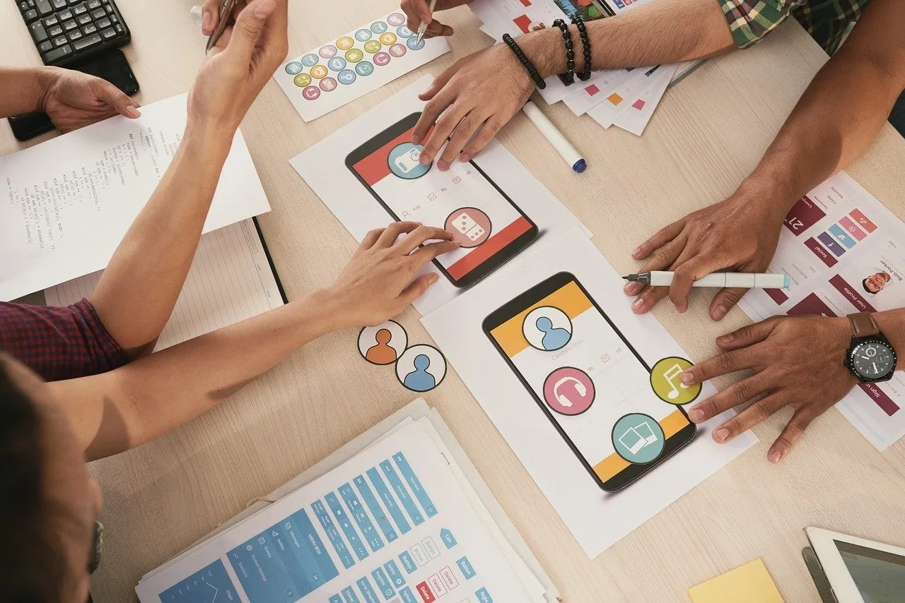 Cross-Platform Mobile & Web Leadership